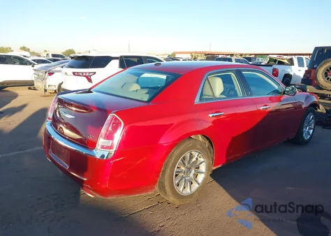 2012 Chrysler 300 Limited z USA, uszkodzony, nr VIN 2C3CCACG7CH142420